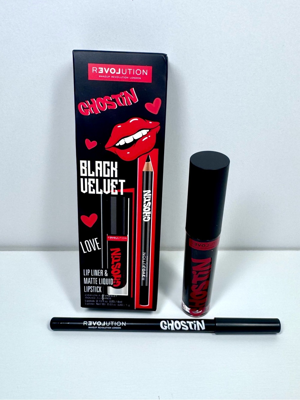 Revolution Ghostin Black Velvet Matte Liquid Lipstick & Lip Liner - Red
